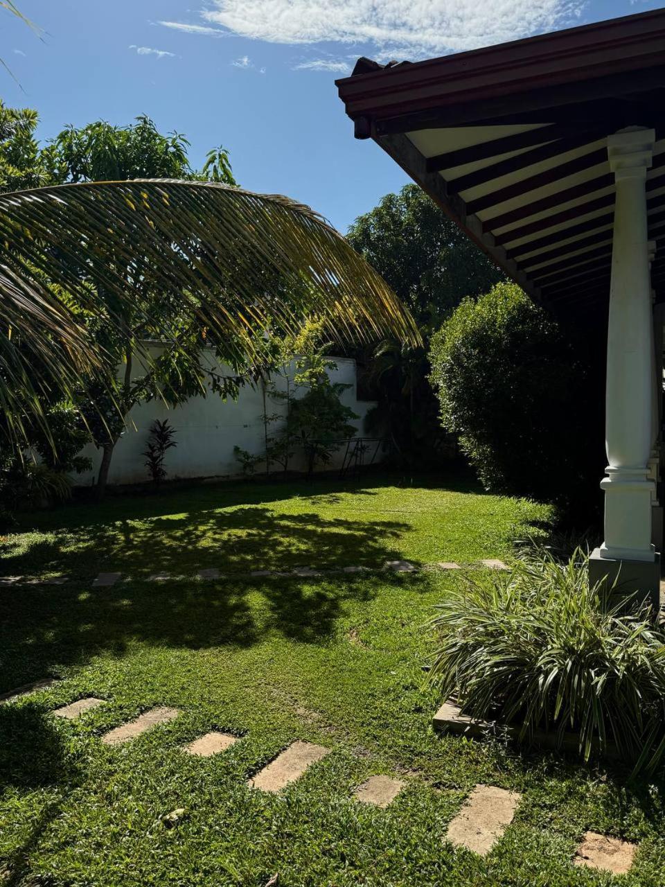 Riverside Cabanas Mirissa Exterior foto