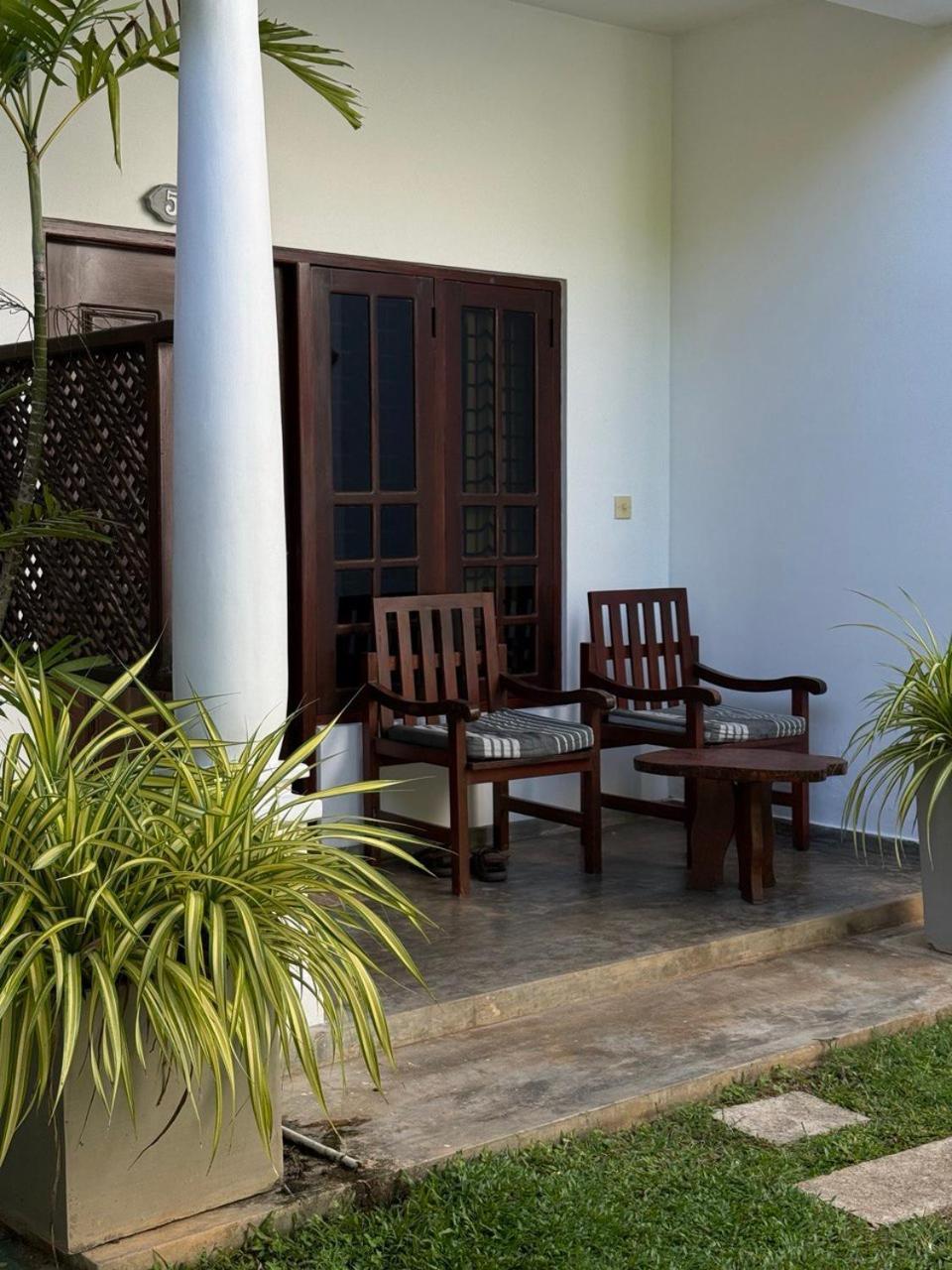 Riverside Cabanas Mirissa Exterior foto
